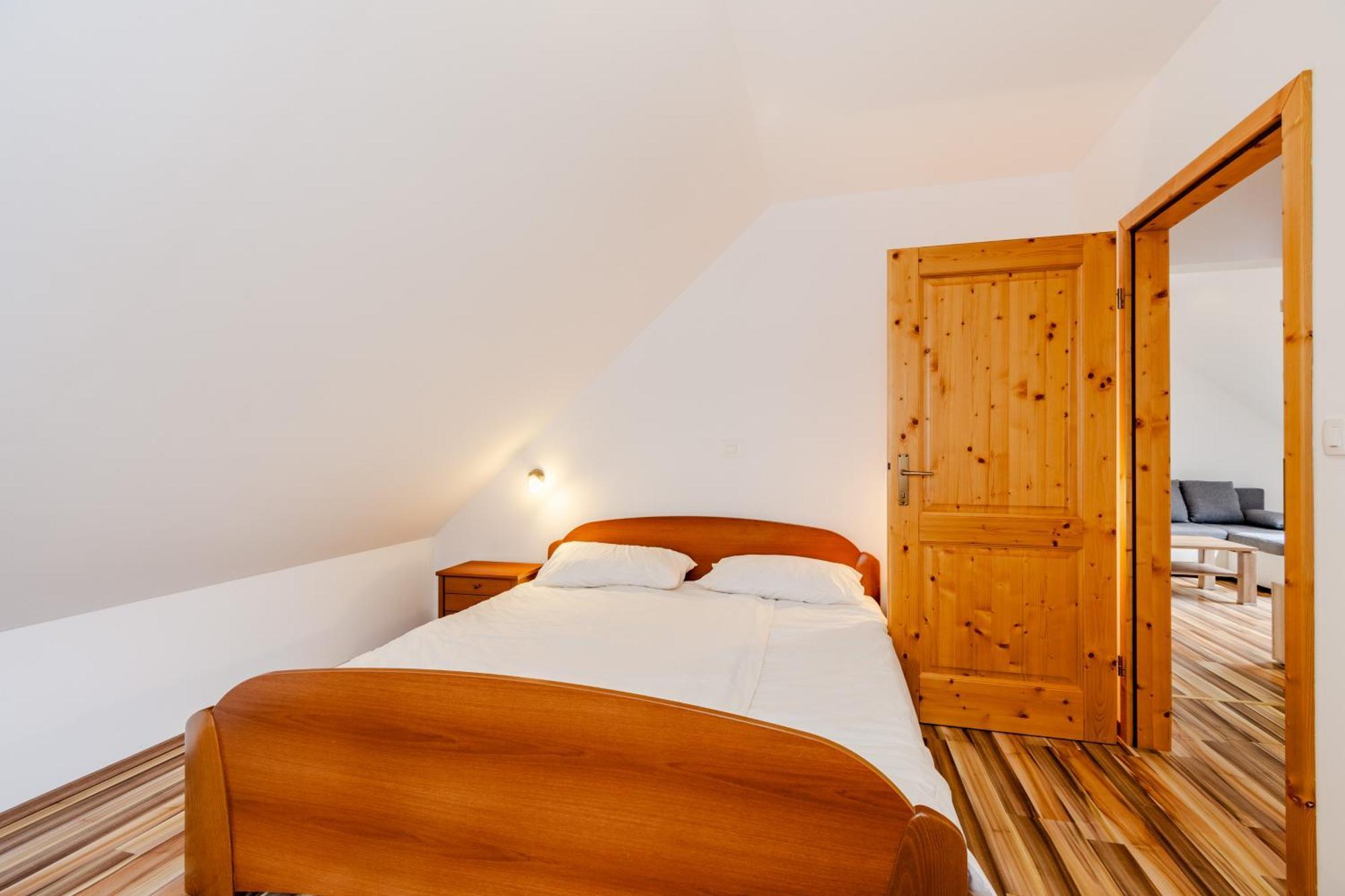 Apartment Pr' Stajercu With Free Onsite Parking Бовец Экстерьер фото