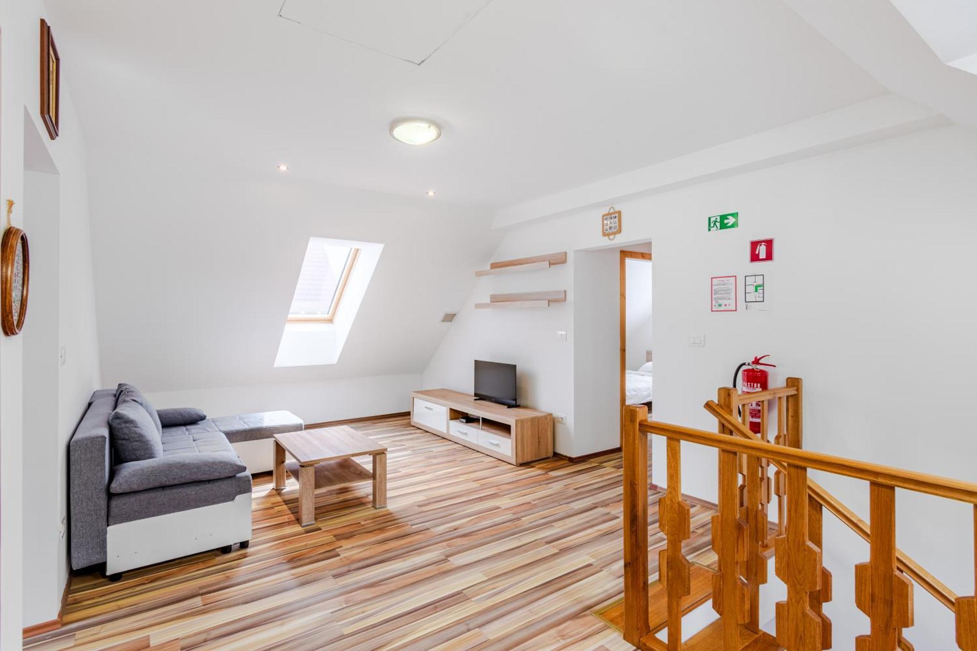 Apartment Pr' Stajercu With Free Onsite Parking Бовец Экстерьер фото